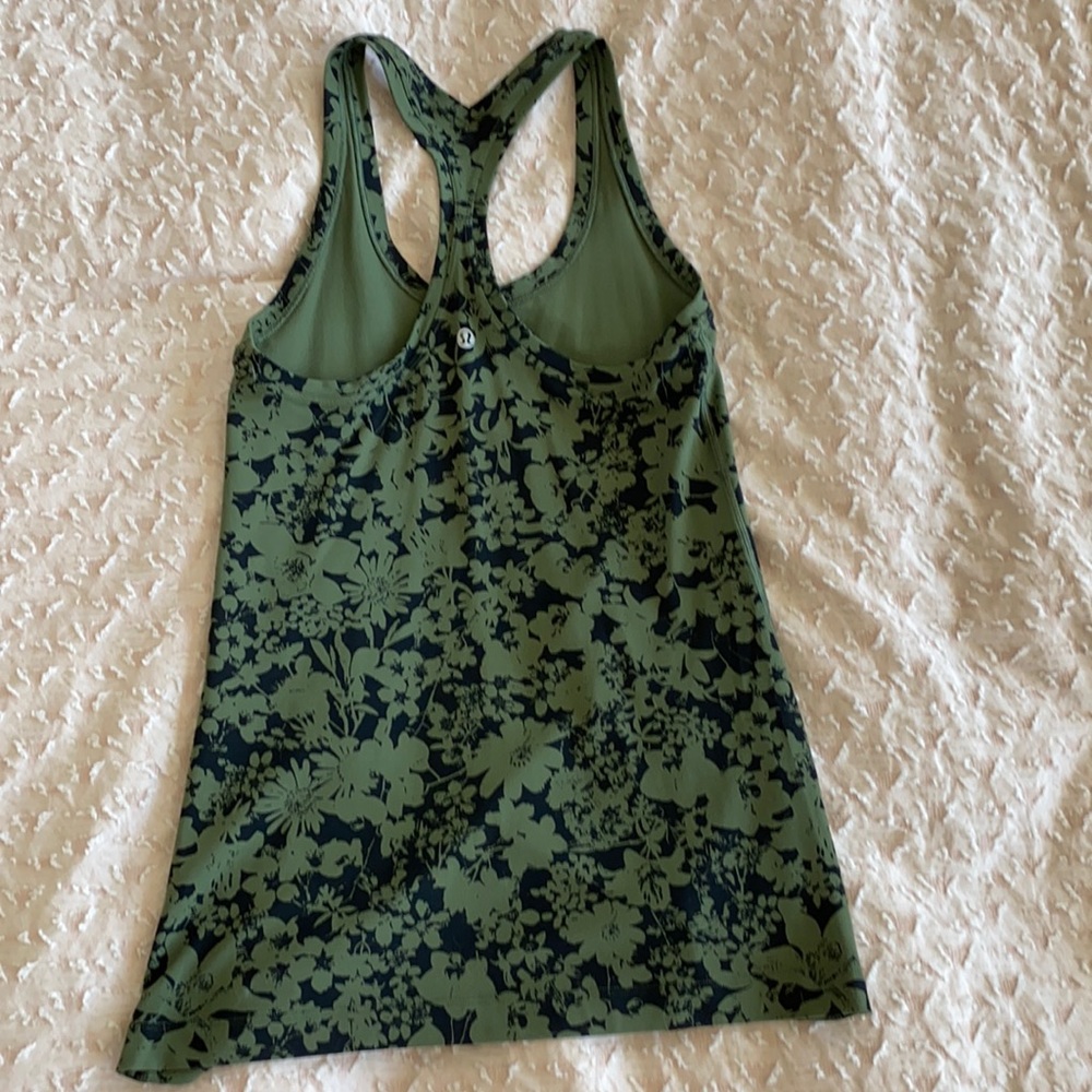 COPY - Lululemon tank